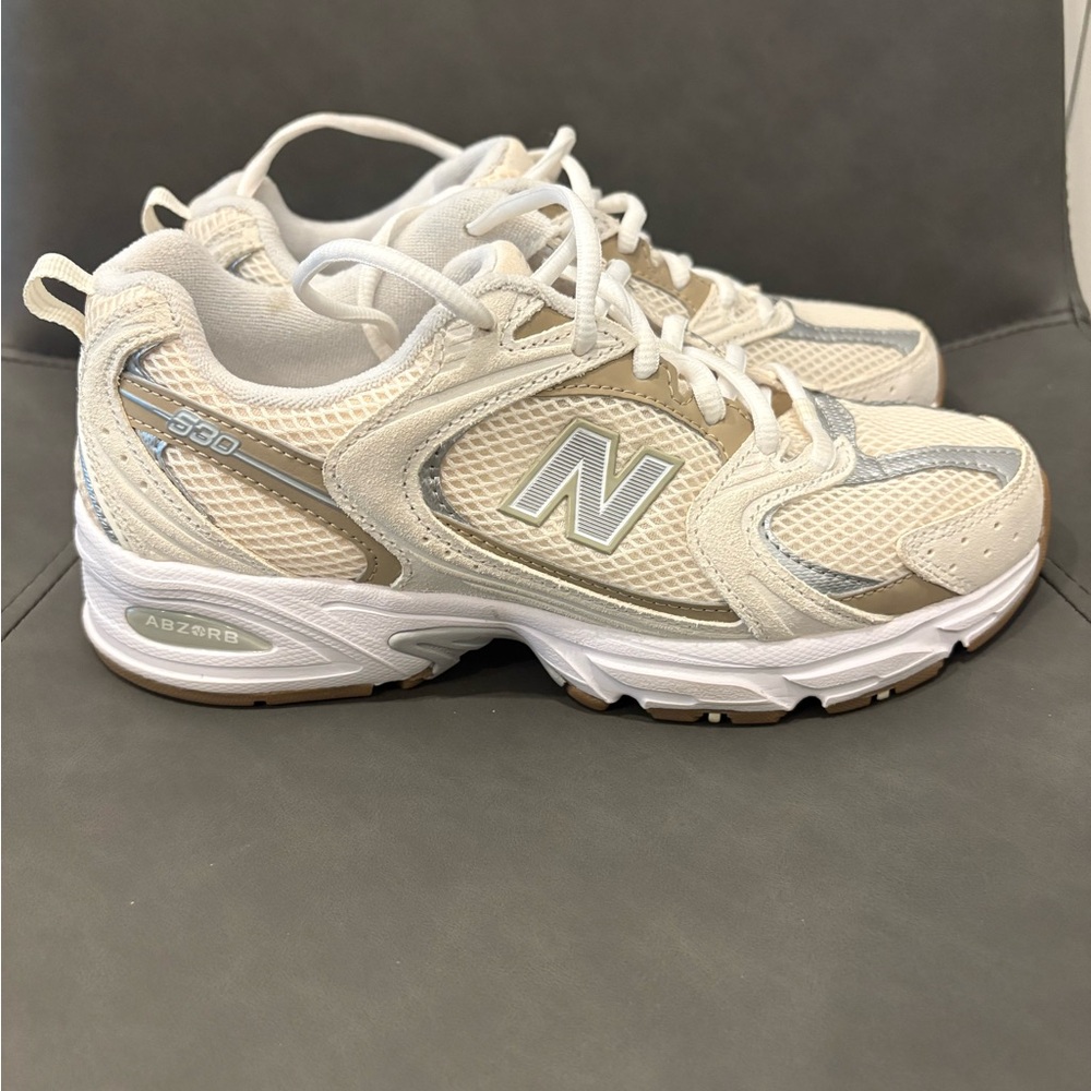 New Balance 530 Beige and White Sneakers